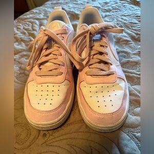 Nike White and Pink Youth Sneakers 5Y